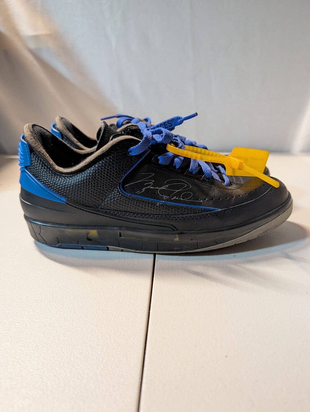 Off-White x Air Jordan 2 Retro SP Low Black Varsity Royal men size US 10